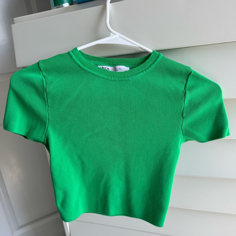 Zara cropped green tee